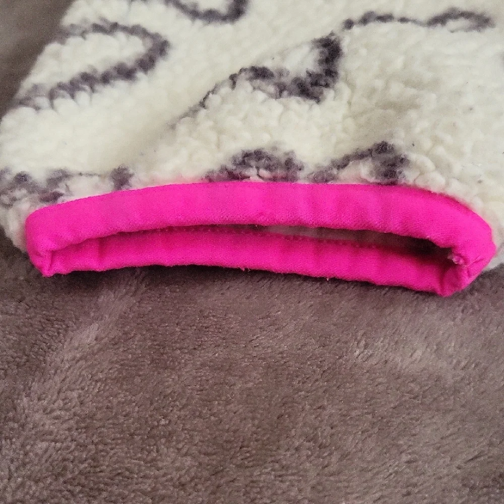 Cat & Jack Heart Pattern Fleece Pullover - Picture 7 of 8